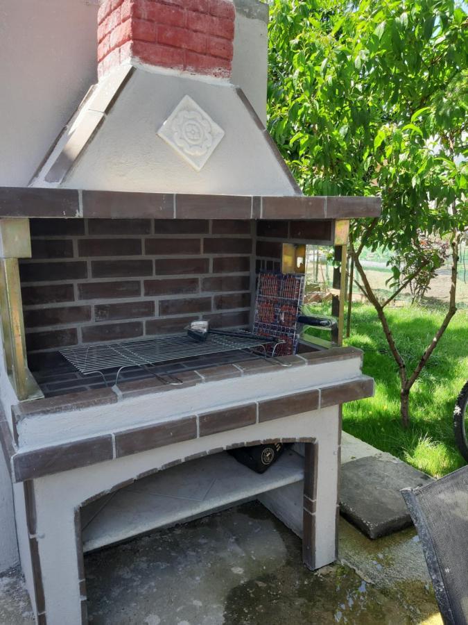 Soula'S Sunshine Apartments Nea Karvali Eksteriør billede